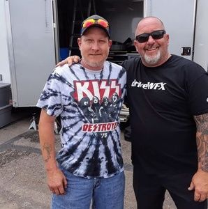 Meet your Posher, Tom